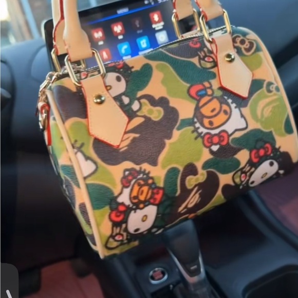 Hello Kitty Cream and Pink Mini Satchel with Gold Hardware - Picture 2 of 2